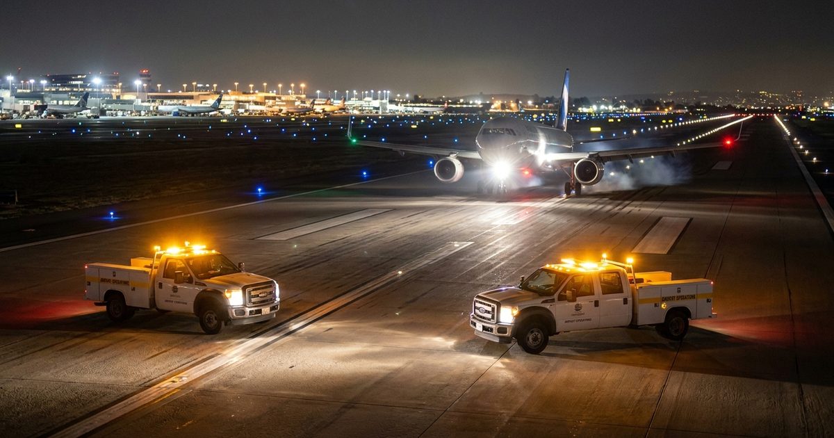 Service Trucks Enter Active LAX Runway, Force Frontier Airlines Jet to Brake Hard